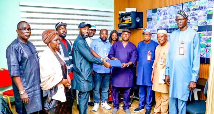 GOVERNOR AHMED USMAN ODODO DONATES SECURITY EQUIPMENT TO KOGI POLY TO BOOST CAMPUS SECURITY